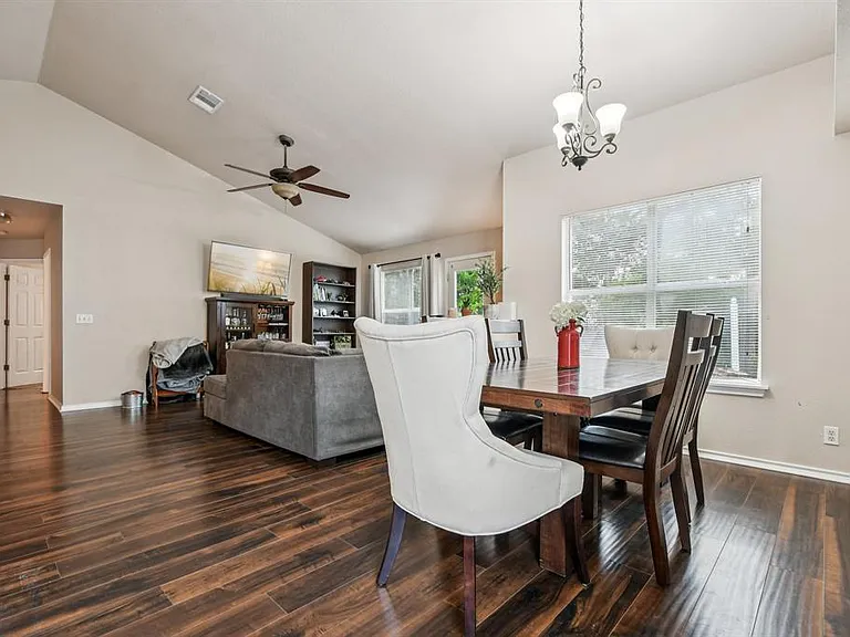 3308 Ross Cv — Photo 15