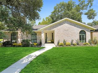 10726 Riverview Dr, Houston, TX 77042
