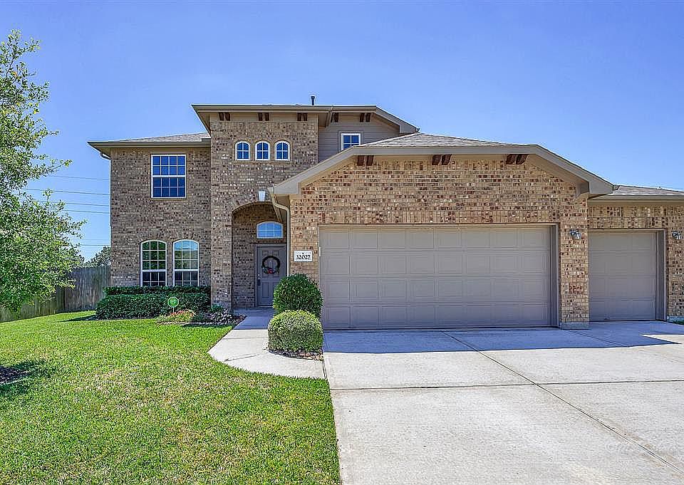 1st image of 32027 Steven Springs Dr