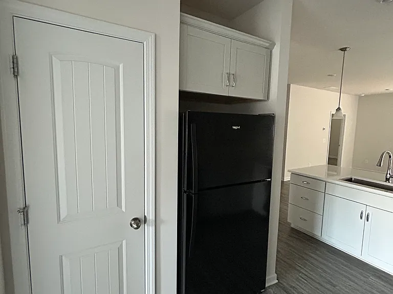 152 Marion Dr — Photo 31