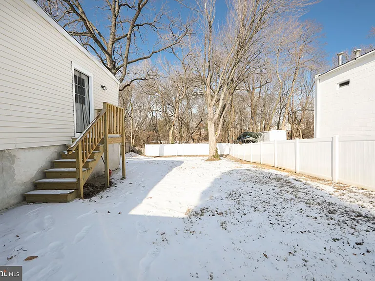117 W Nicholson Rd — Photo 28