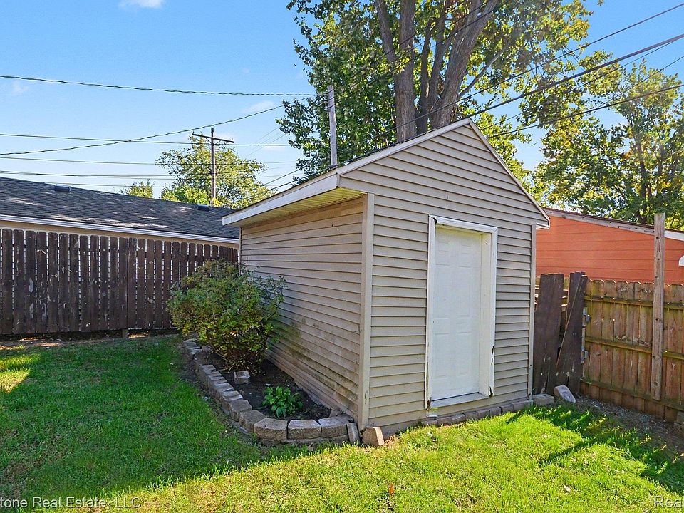 255 W Farnum Ave, photo 24
