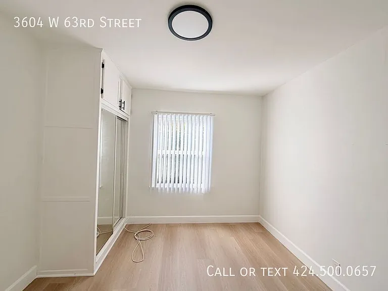 3604 W 63rd St — Photo 7