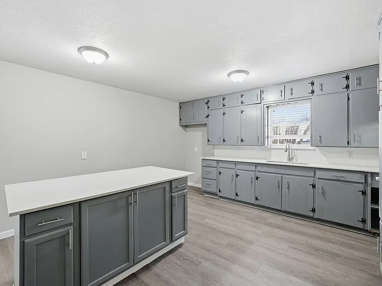 2721 Ash Park Dr — Photo 14