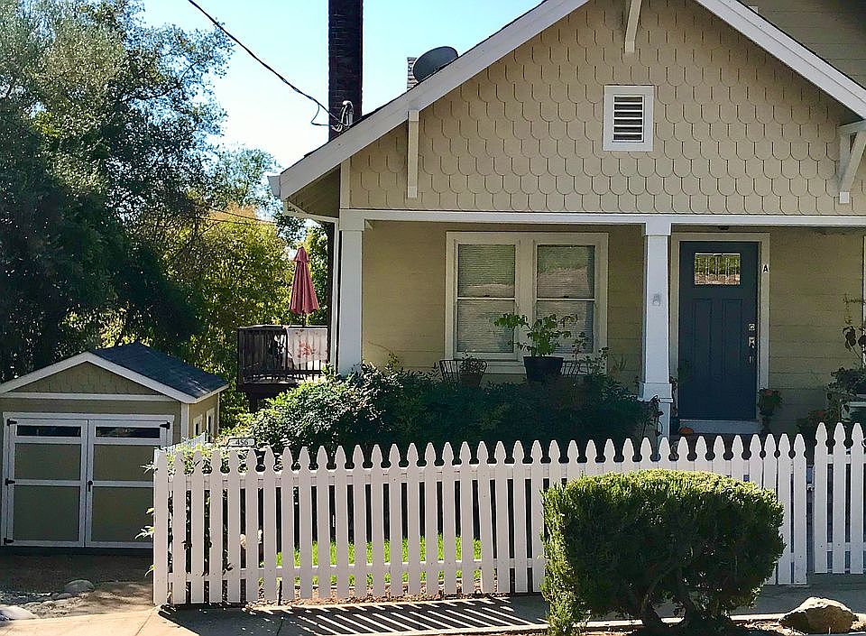 Duplex 2bd1bth 1100sq ft