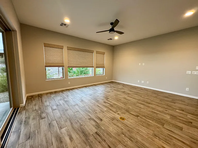 3221 Buckaroo Ct — Photo 10