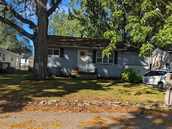 413 Ruth St, Portage, MI 49002