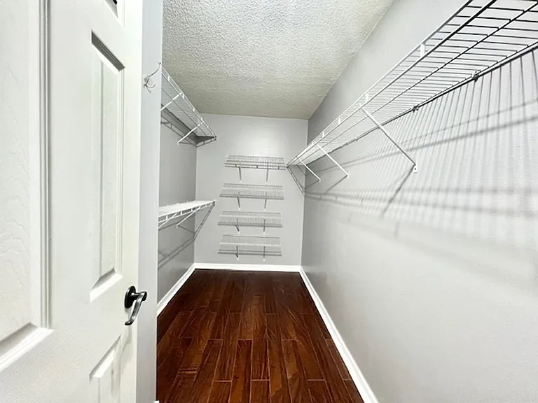 655 County Line Rd — Photo 15