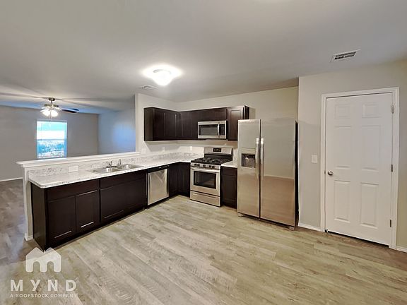 2nd image of 726 Lola Dr