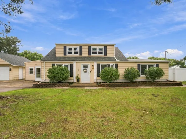 126 N Roosevelt Rd, Evansdale, IA 50707
