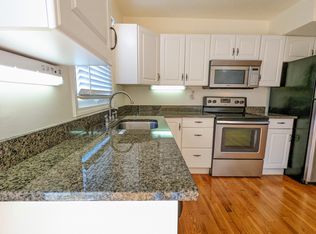 7223 Beverly St, Overland Park, KS 66204