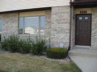 761 Brockwood Rd, New Lenox, IL 60451