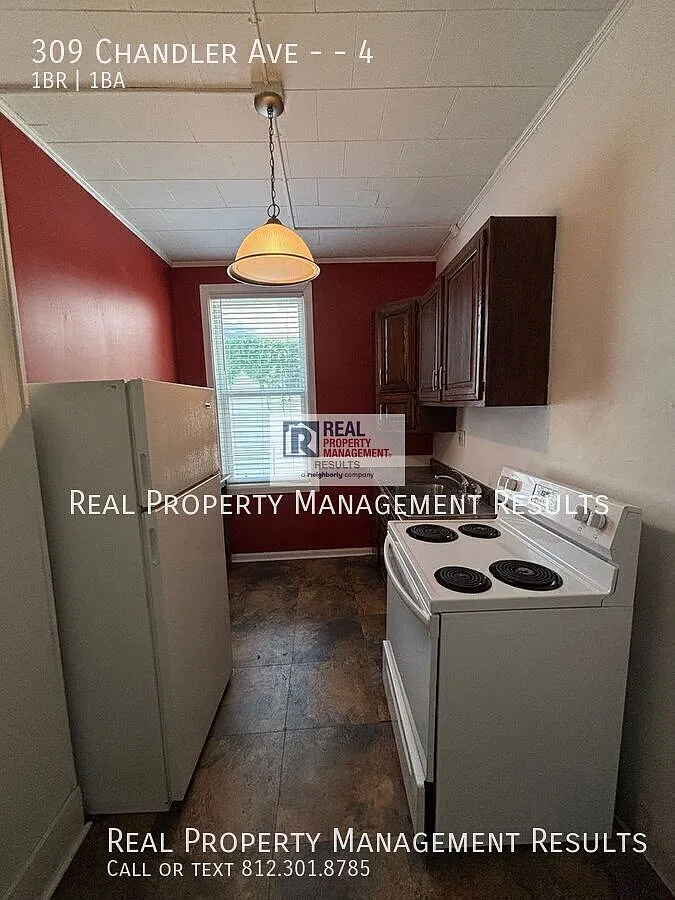 *Summer Special* First Month's Rent Free - Walkable Downtown Location with Washer/Dryer — Photo 3