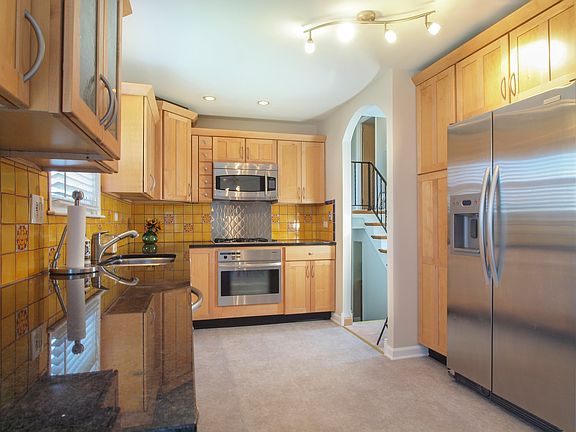 5th image of 2111 N Verde Dr
