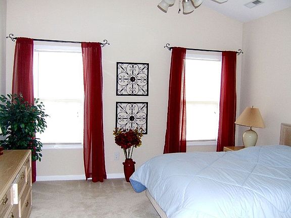 5th image of 309 Madres Ln