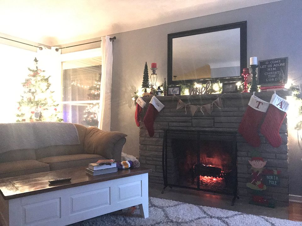 2nd image of 1186 Hall Ave