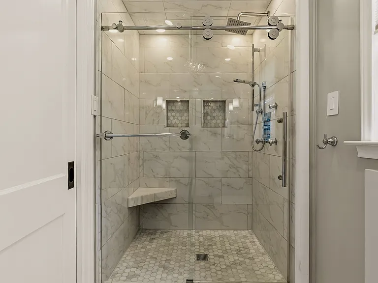 5619 McCommas Blvd — Photo 11