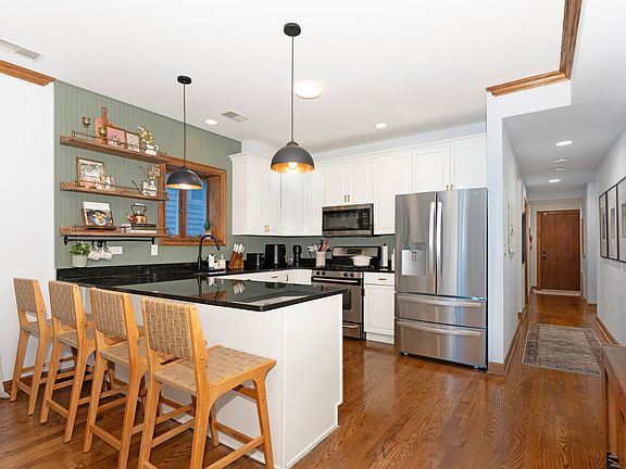 4th image of 10352 S Walden Pkwy APT 1F