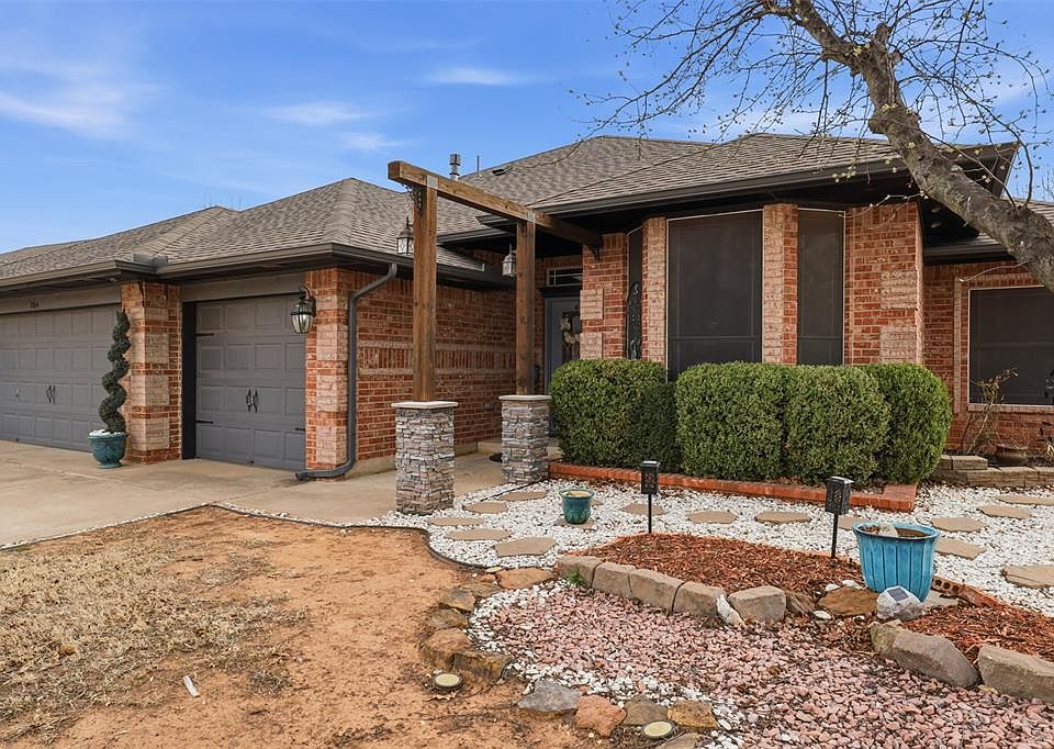 704 N Geronimo Way, Mustang, OK 73064 | Zillow