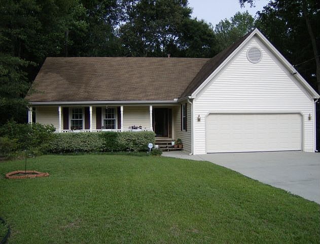 Huge Ranch On Full Basement