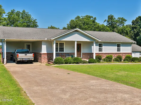 210 Woodrow St, Bradford, TN 38316