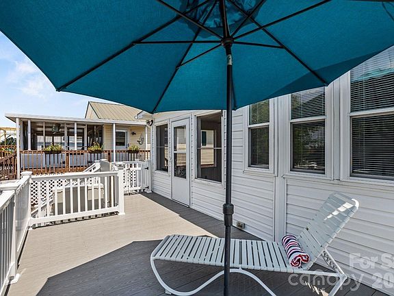 4th image of 111 Scenic View Ln