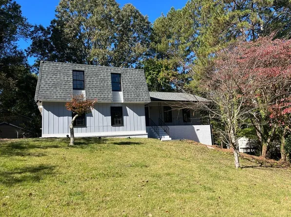 1018 Redan Trl, Stone Mountain, GA 30088