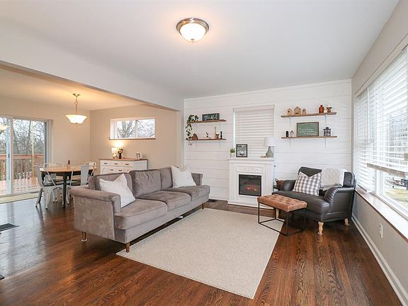 2nd image of 319 Glenroy Ave