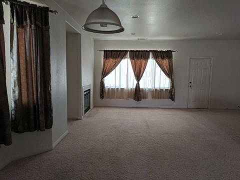 3rd image of 1361 Agarita Ave