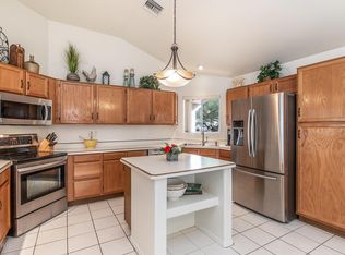 10755 N Ridgewind Ct, Oro Valley, AZ 85737
