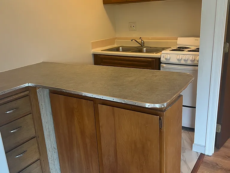 710 NE 43rd St #1/2 — Photo 7