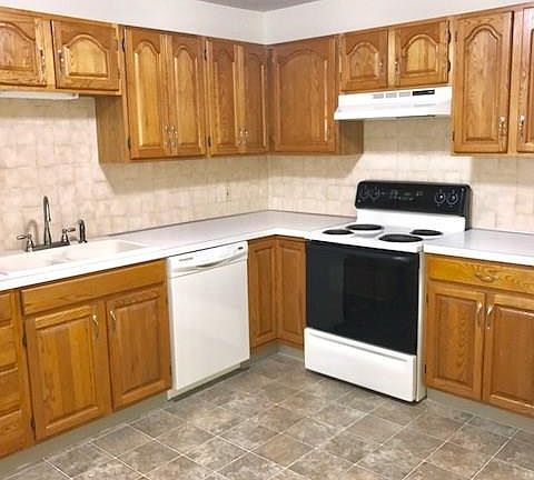 3rd image of 1650 Douglas Ave APT 3216