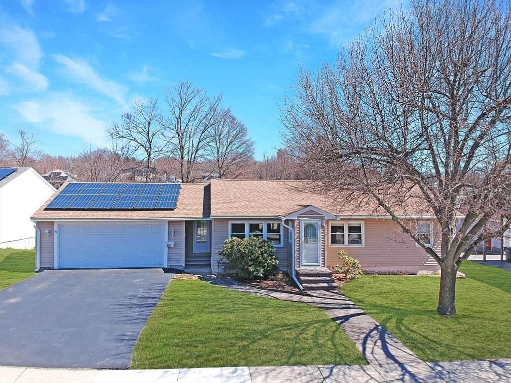 29-29 Elm St #A, Methuen, MA 01844 | Zillow