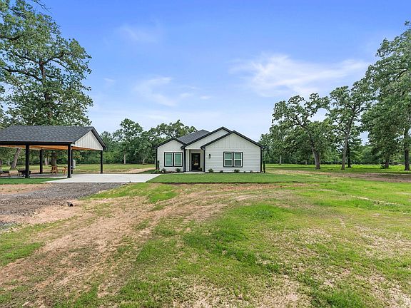 2nd image of 39645 Bosque Rd