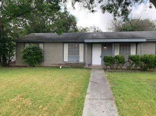 210 Westway Dr, Universal City, TX 78148