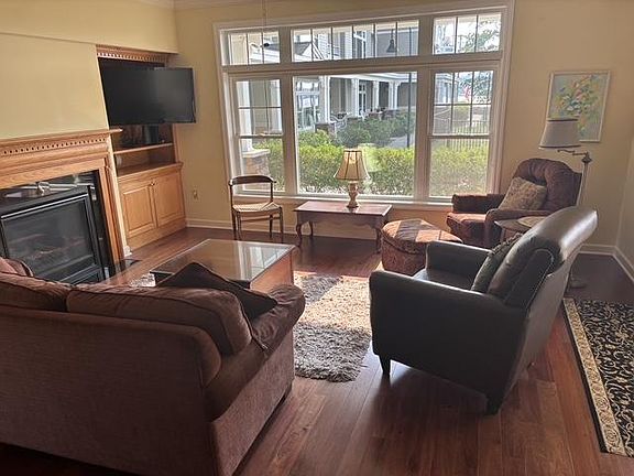 4th image of 50 Lakeside Dr #C101