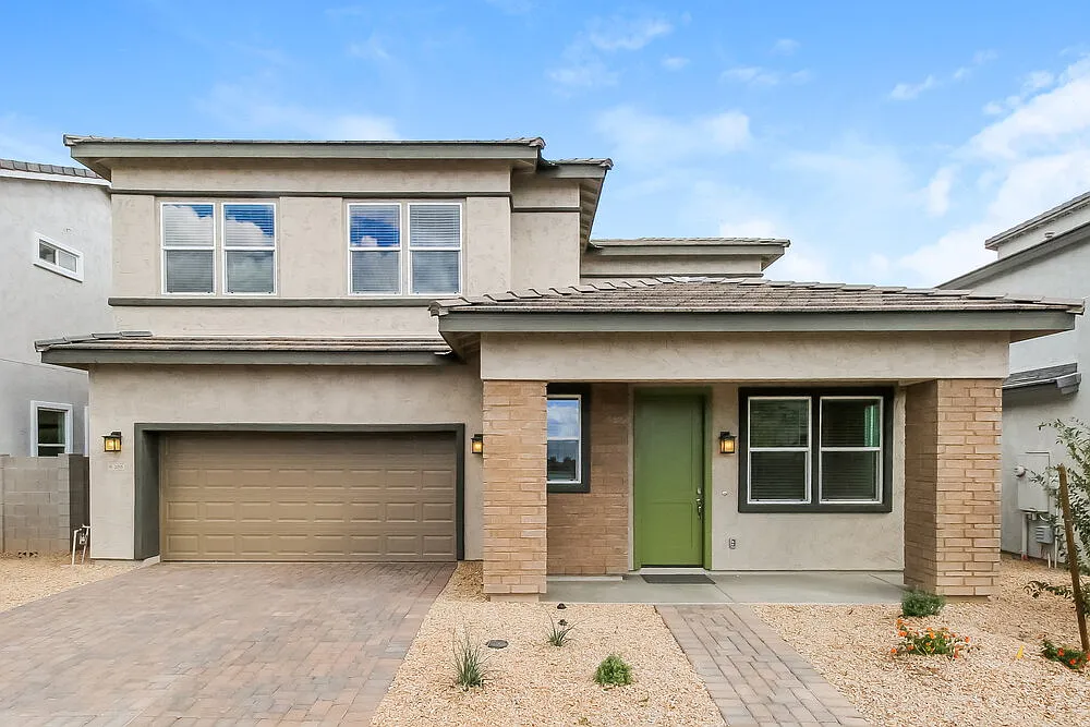 3 bed, 3.0 bath, 1808 sqft, $2,235 — Photo 1