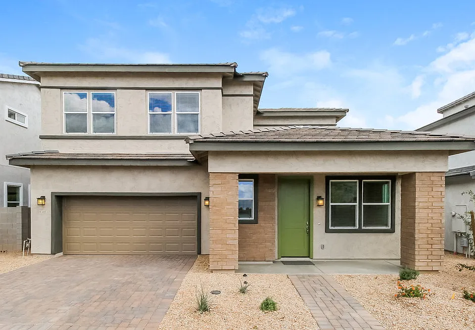 2055 S Saguaro Dr