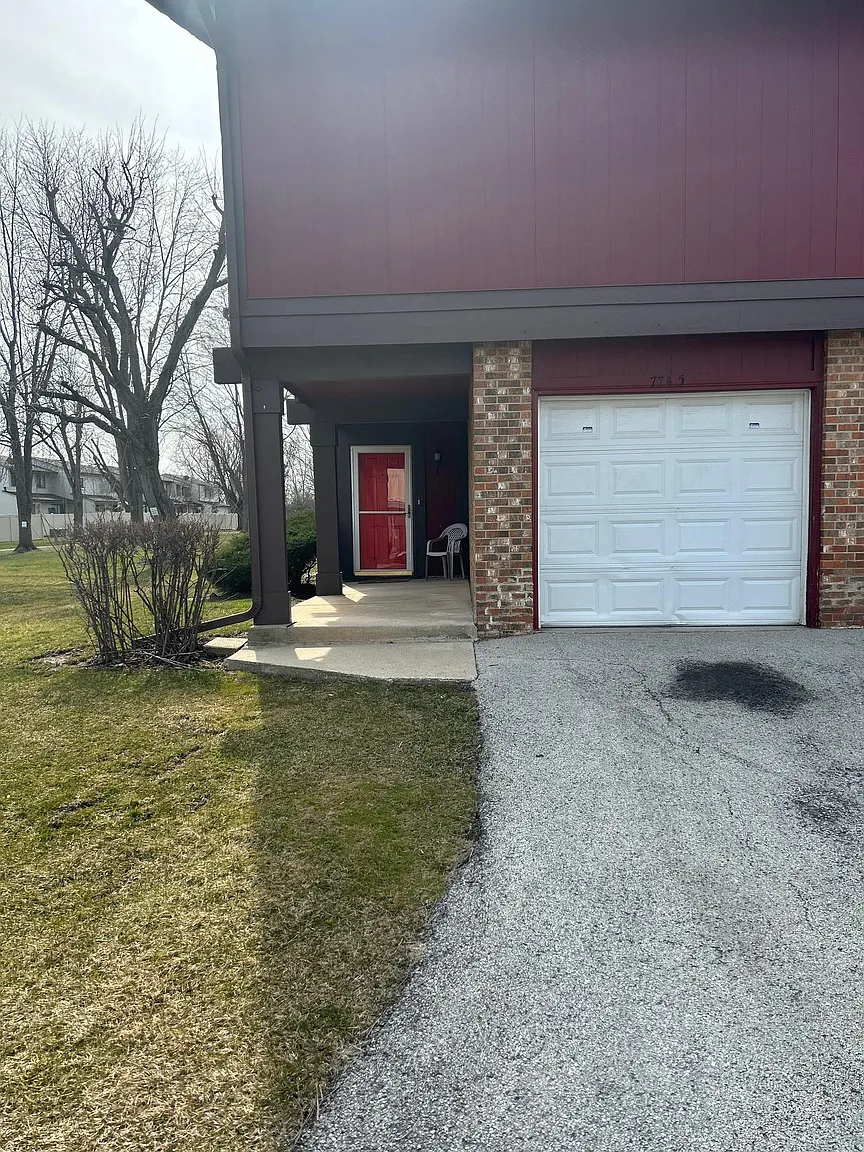 774 Sunset Ct #5 photo 1