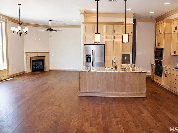 4th image of 1205 Shallow Ridge Cir