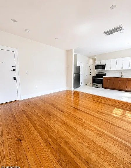 34 Feiner Pl — Photo 9