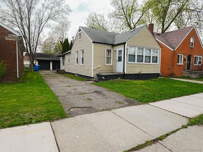 20885 Sunset Ave, Warren, MI, 48091