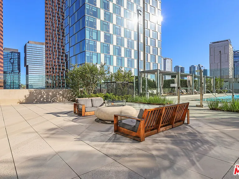 889 Francisco St #2011 — Photo 36