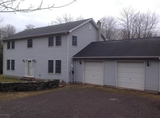 245 Gray Rd, Hunlock Creek, PA 18621