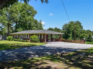 107 James St, Westminster, SC 29693