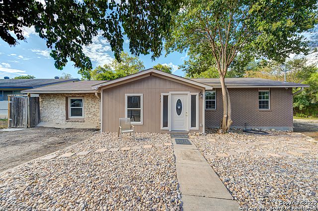 1st image of 323 Havana Dr