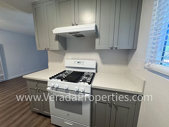 5th image of 3744 Marlborough Ave APT 5