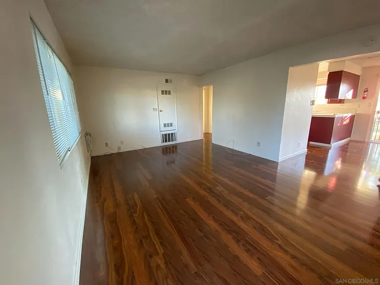 253 N Cedar St — Photo 5