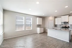 117 Crescent St — Photo 4