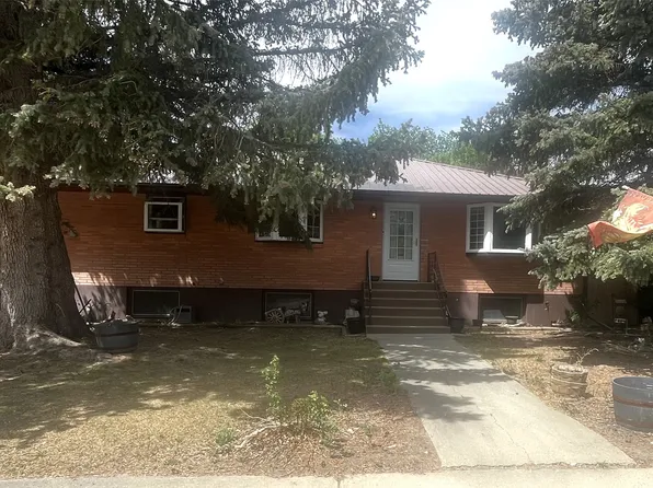 727 Granite Ave, Shelby, MT 59474